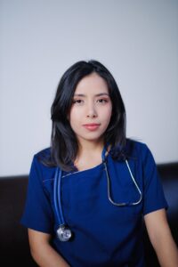 看護師が取得すべき専門資格は何ですか？